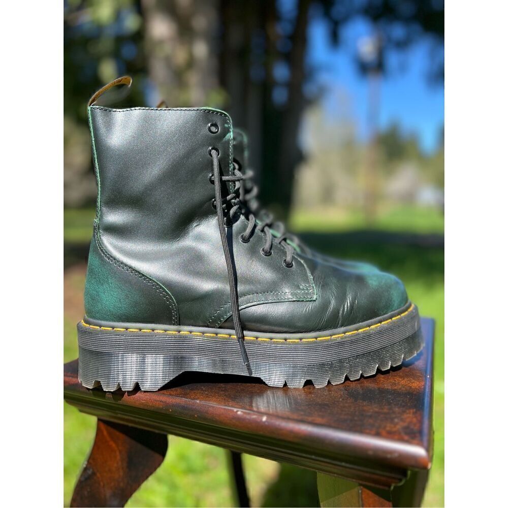 Dr. Martens Men’s green Jaden boots SZ 13
